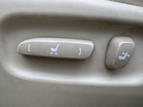 Used 2010 Lexus RX 350 2WD w/ Premium Pkg image 21