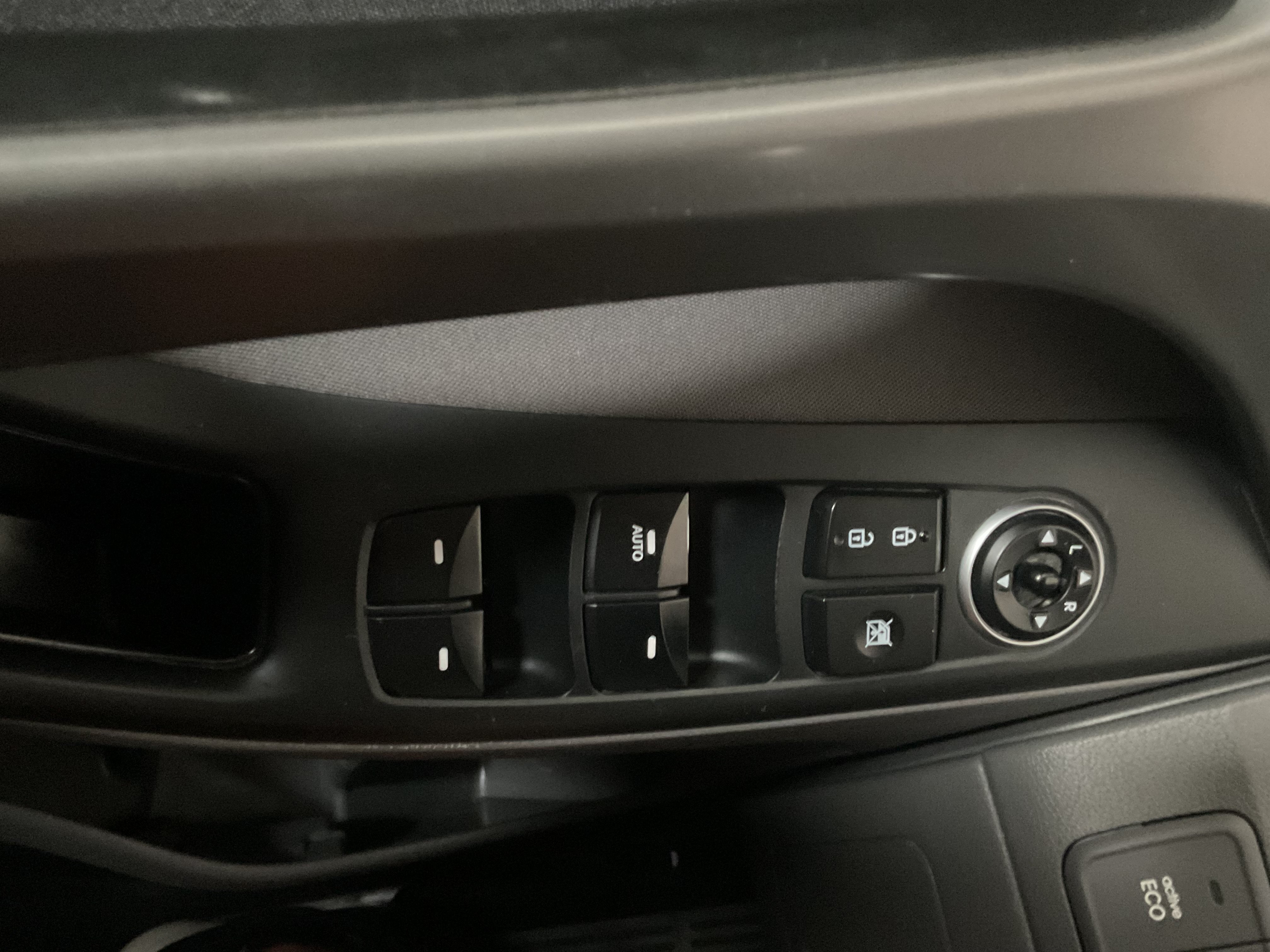 Used 2015 Hyundai Elantra SE w/ Option Group 02 FWD image 15