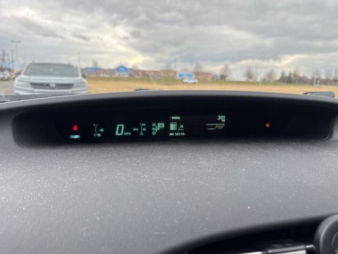 Used 2015 Toyota Prius Two image 26