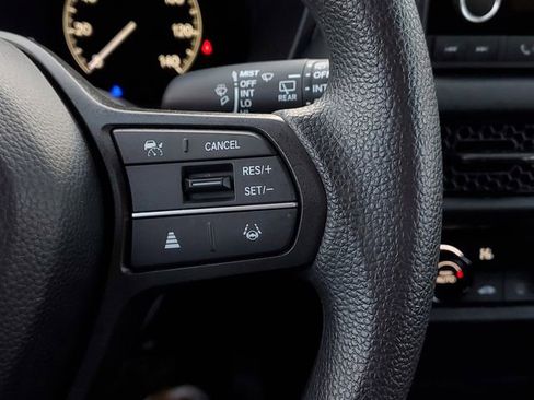 Certified 2025 Honda HR-V LX image 16