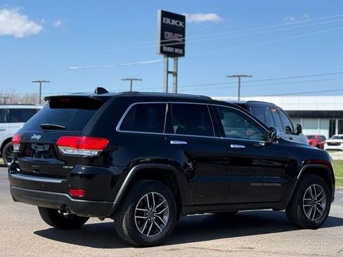 Used 2019 Jeep Grand Cherokee Limited AWD/4WD image 39