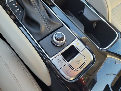 Certified 2023 Kia Telluride S w/ S Sunroof Package FWD image 37