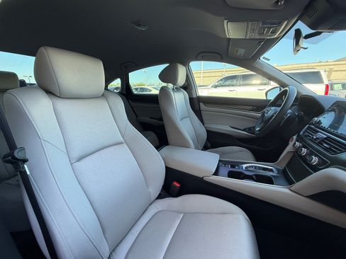 Used 2018 Honda Accord Hybrid image 19