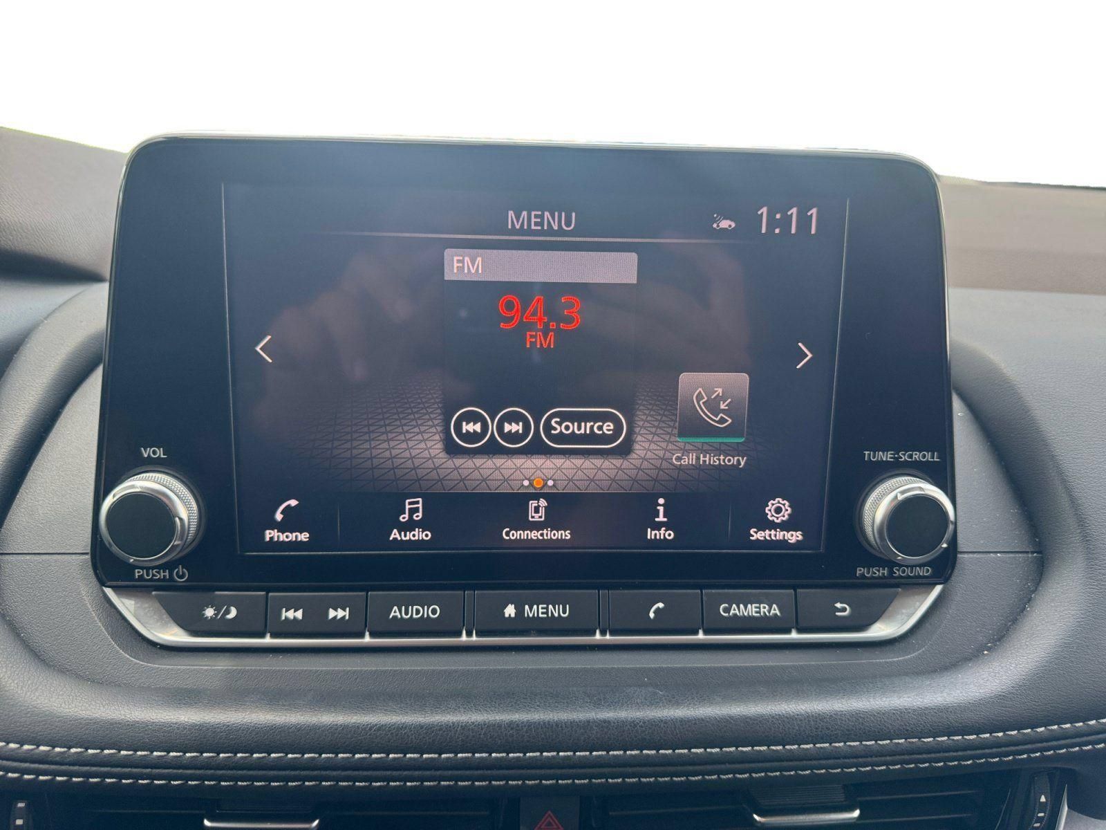 Used 2021 Nissan Rogue SV FWD image 25