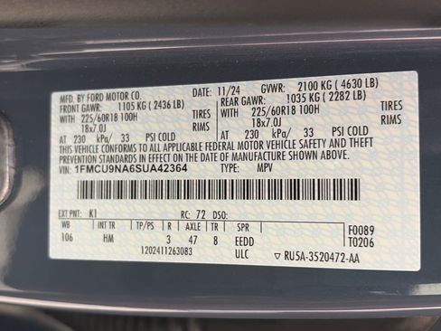 Used 2025 Ford Escape ST-Line Select AWD/4WD image 9