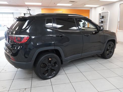 Used 2018 Jeep Compass Latitude w/ Popular Equipment Group AWD/4WD image 11