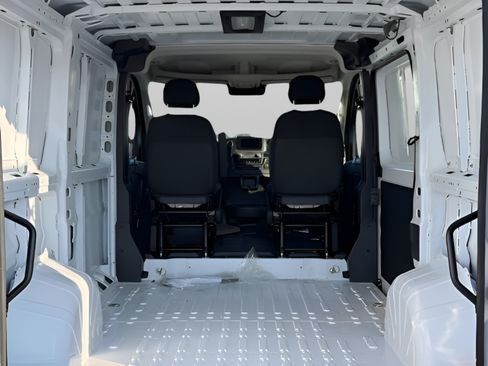 New 2025 RAM ProMaster 1500 w/ Convenience Group FWD image 9