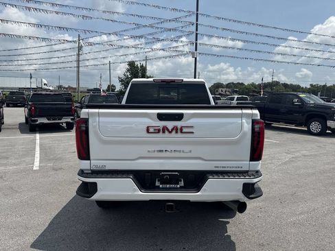 Used 2025 GMC Sierra 2500 Denali w/ Denali Reserve Package AWD/4WD image 18