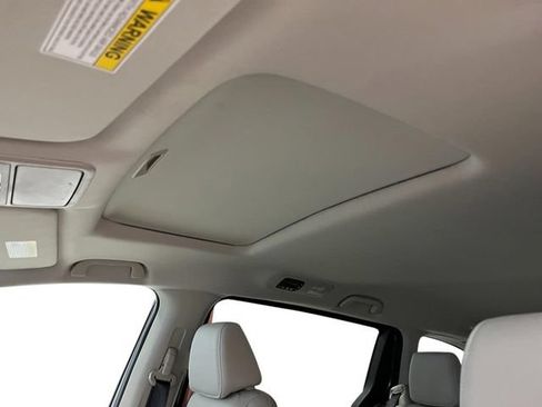 New 2026 Honda Odyssey EX-L image 24