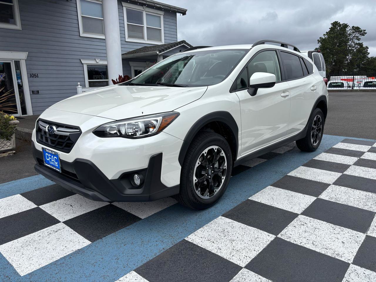 Used 2022 Subaru Crosstrek 2.0i Premium w/ Popular Package #3 AWD/4WD image 2