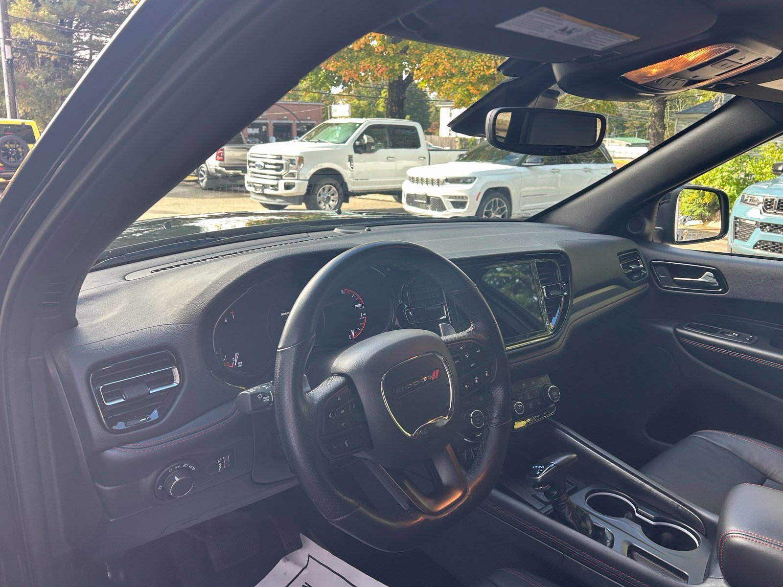Used 2025 Dodge Durango GT AWD/4WD image 13