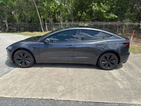Used 2025 Tesla Model 3 RWD image 14