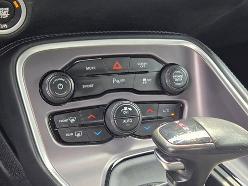Used 2022 Dodge Challenger GT image 22