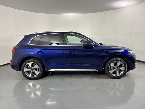 Used 2023 Audi Q5 2.0T Premium w/ Convenience Package AWD/4WD image 38