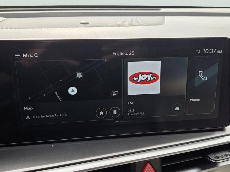 Used 2024 Kia Sorento S w/ Panoramic Sunroof Package FWD image 30