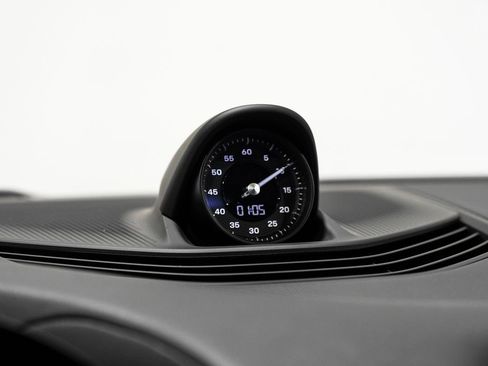 Used 2021 Porsche Taycan 4S w/ Premium Package image 26