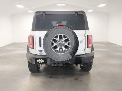 Used 2024 Ford Bronco Badlands image 8