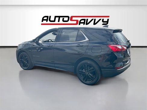 Used 2020 Chevrolet Equinox LT w/ Midnight Edition image 5