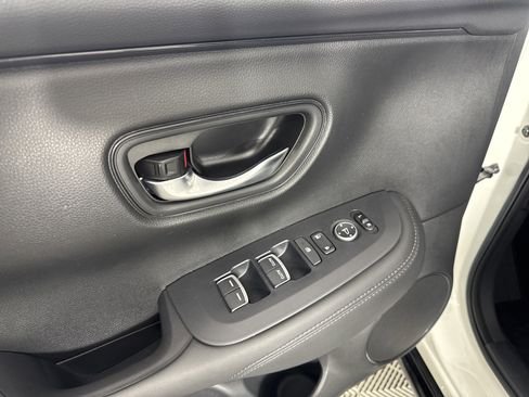 Used 2023 Honda HR-V EX-L image 14