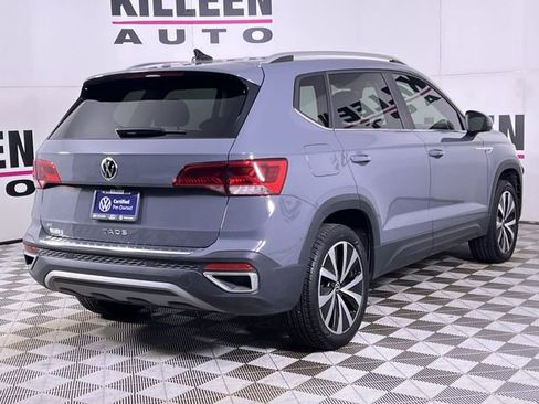 Used 2024 Volkswagen Taos SE image 7