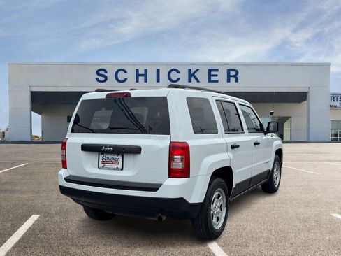 Used 2016 Jeep Patriot Sport FWD image 3