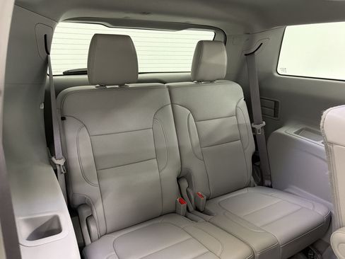 Used 2021 GMC Acadia SLT w/ Technology Package FWD image 37