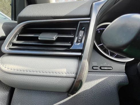 Used 2022 Toyota Camry LE image 45