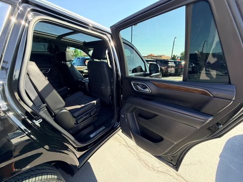 Used 2023 Chevrolet Tahoe High Country AWD/4WD image 25