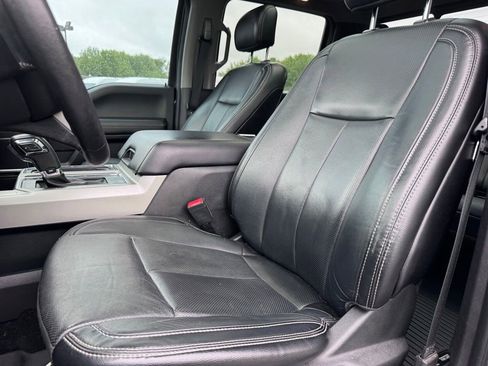 Used 2018 Ford F150 Lariat w/ Equipment Group 502A Luxury AWD/4WD image 10