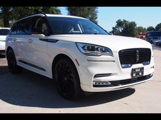 Used 2022 Lincoln Aviator Reserve w/ Equipment Group 201A AWD/4WD image 7