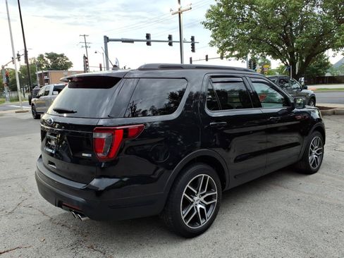 Used 2019 Ford Explorer Sport AWD/4WD image 3