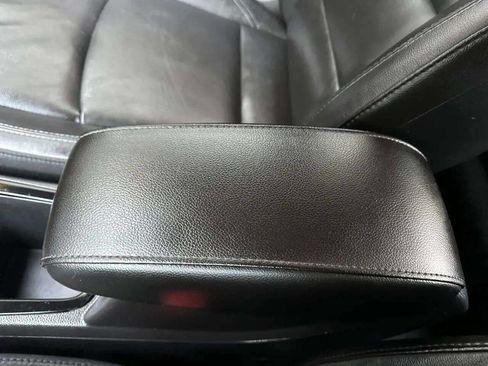 Used 2017 Chevrolet Cruze Premier image 42