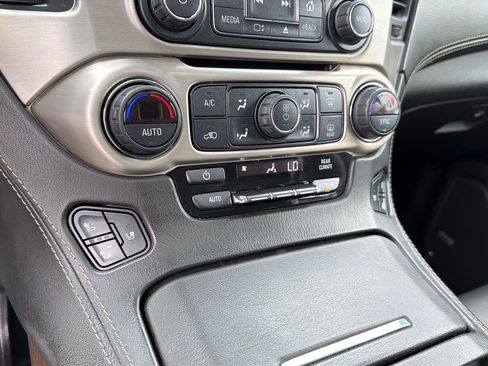 Used 2019 GMC Yukon Denali w/ Open Road Package RWD image 30
