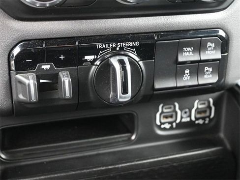 Used 2022 RAM 1500 Big Horn image 26