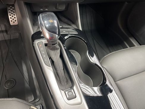 Used 2026 Buick Envista Sport Touring w/ Studio Series image 25