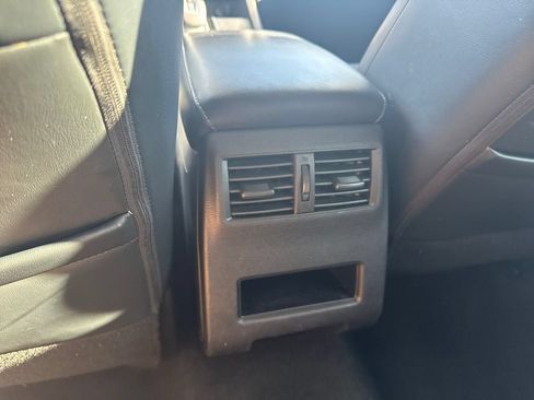 Used 2022 Mitsubishi Outlander SE FWD image 16