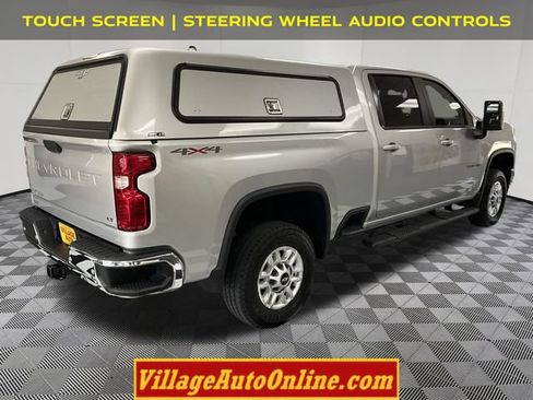 Used 2021 Chevrolet Silverado 2500 LT w/ Convenience Package AWD/4WD image 4