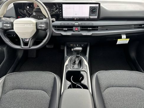 Certified 2025 Kia K4 GT-Line w/ GT-Line Sunroof Package FWD image 14