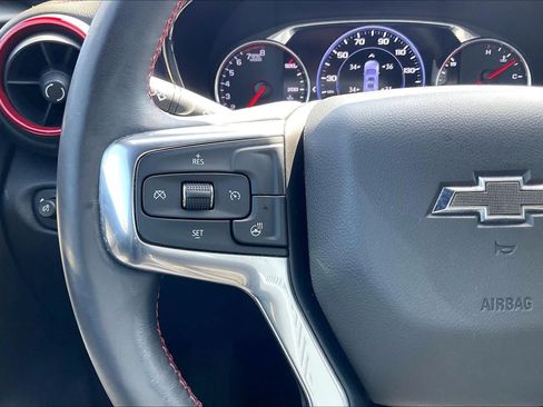 Used 2019 Chevrolet Blazer RS w/ Sun and Wheels Package FWD image 18