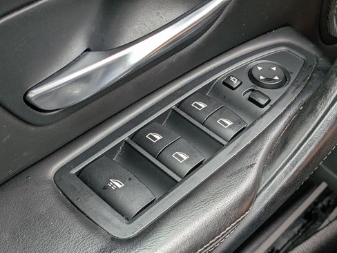 Used 2016 BMW M4 Convertible RWD image 17