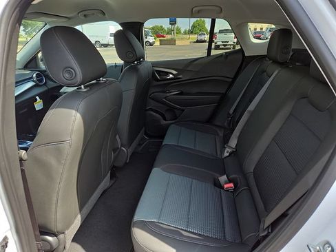 New 2026 Chevrolet Trax LT w/ Driver Confidence Package FWD image 8