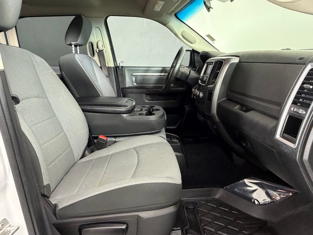 Used 2021 RAM 1500 Classic SLT AWD/4WD image 19