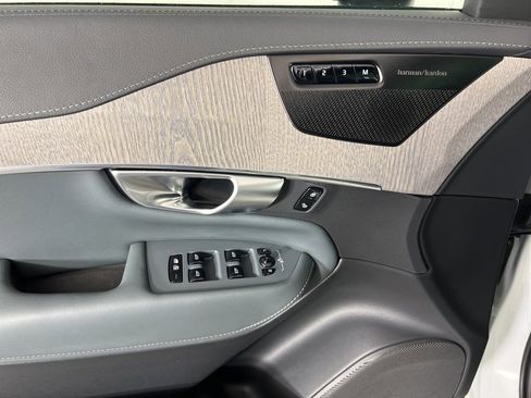 Used 2024 Volvo XC90 B6 Ultimate w/ Protection Package Premier image 17