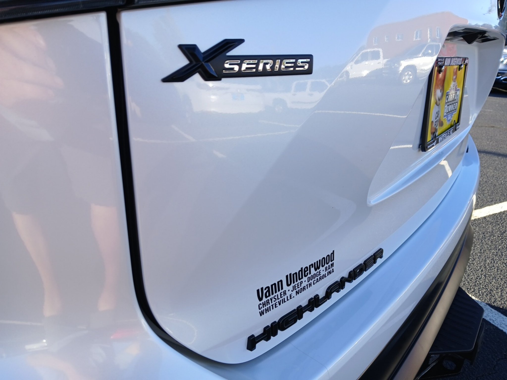 Used 2025 Toyota Highlander XLE FWD image 36
