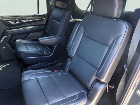 Used 2022 GMC Yukon XL Denali w/ Max Trailering Package AWD/4WD image 29