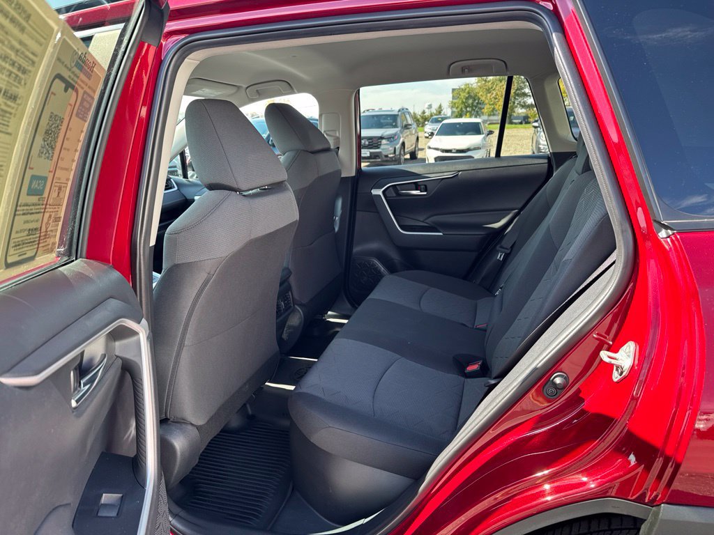 Used 2020 Toyota RAV4 XLE w/ All Weather Liner Package AWD/4WD image 35