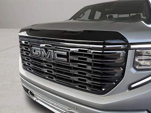 Used 2025 GMC Sierra 1500 Denali Ultimate image 2