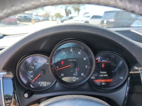 Used 2018 Porsche Macan image 12