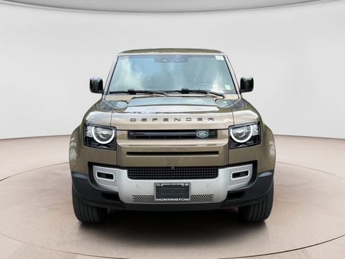 Used 2023 Land Rover Defender 110 S AWD/4WD image 8