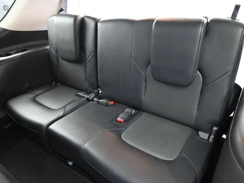 Used 2024 Nissan Armada SV AWD/4WD image 15